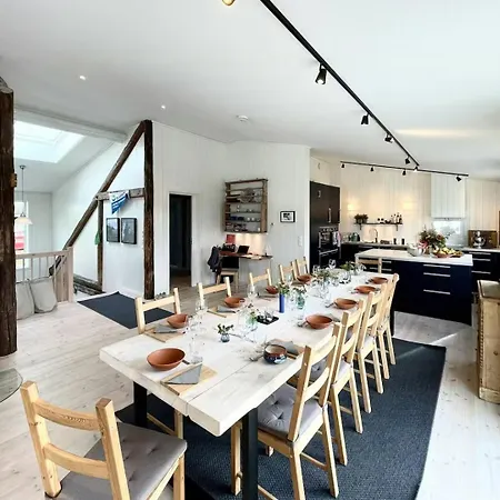 Restored Family By The Sea In Сasa de vacaciones